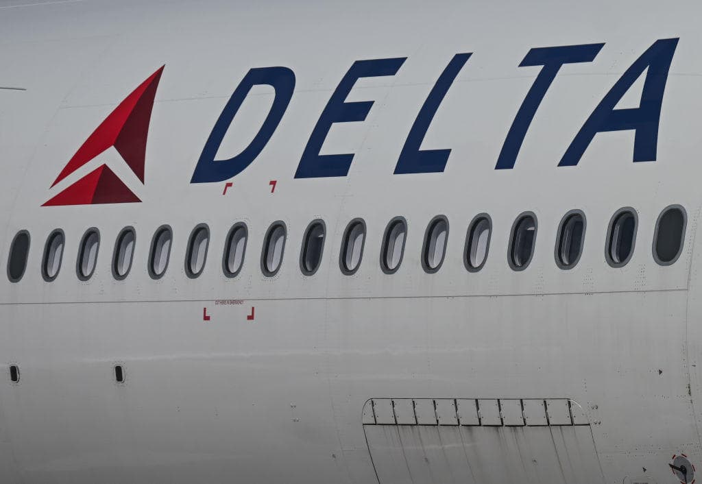 NYC Stowaway's Paris Adventure Takes a Wild Turn: Return Flight Chaos!