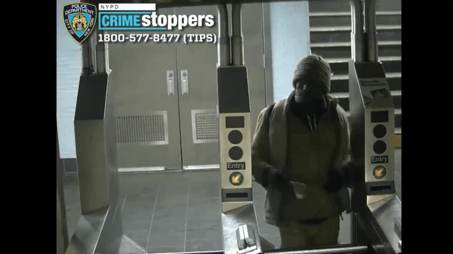 Golf Club Attack at NYC Subway Station Leaves 66-Year-Old Woman Injured