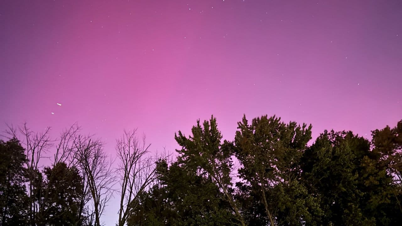NYC Witnessing the Northern Lights for the First Time in Decades! Here's What You Need to Know