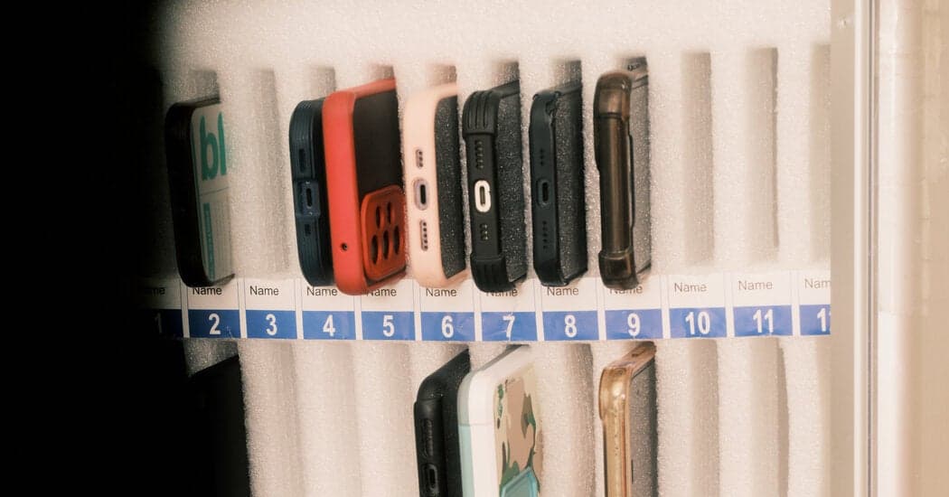 NYC School Smartphone Ban: A Heated Debate Among Parents