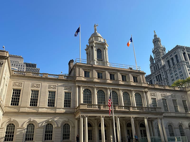 NYC's Trash Revolution Conquers Brooklyn:  Empire Bins Take on Rat Infestation!