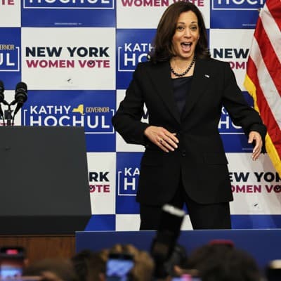 Kamala Harris Leads Trump by 14 Points in New York: New Poll Reveals Surprising Shift