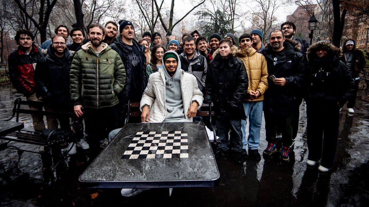 Wemby's Wild NYC Chess Match: NBA Star Plays in Washington Square Park!