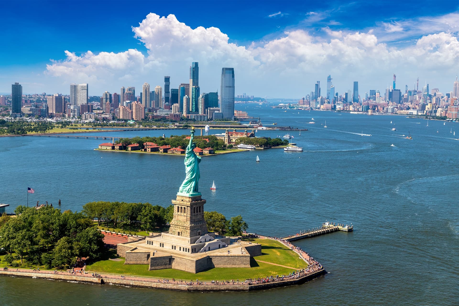 NYC Dominates Most Instagrammable Spots in the US: Central Park, Times Square, and Brooklyn Bridge Top the List