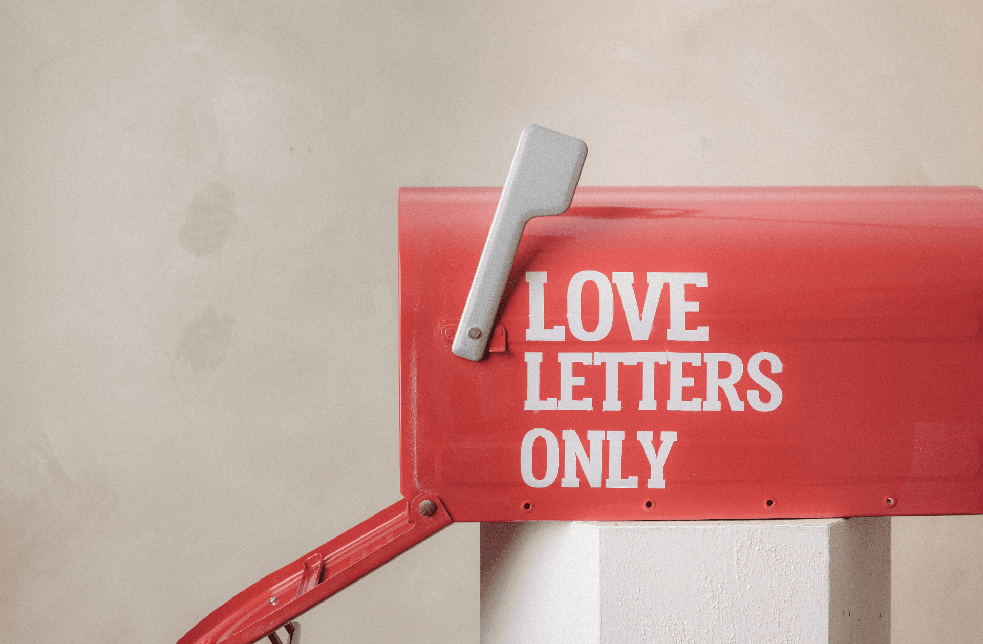 NYC's Valentine's Day Surprise: Anonymous Love Letters to the City!