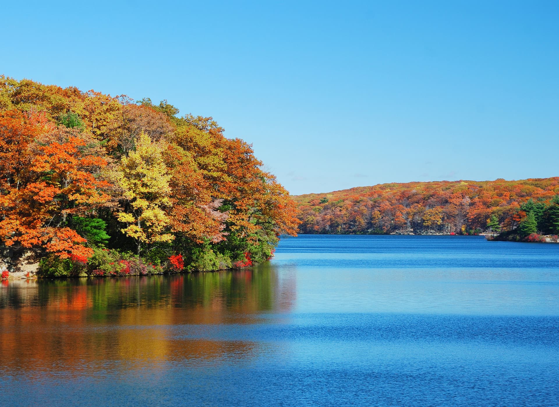 NYC’s Ultimate Fall Escape: Circle Line’s 2026 Hudson River Foliage & Oktoberfest Cruises Return
