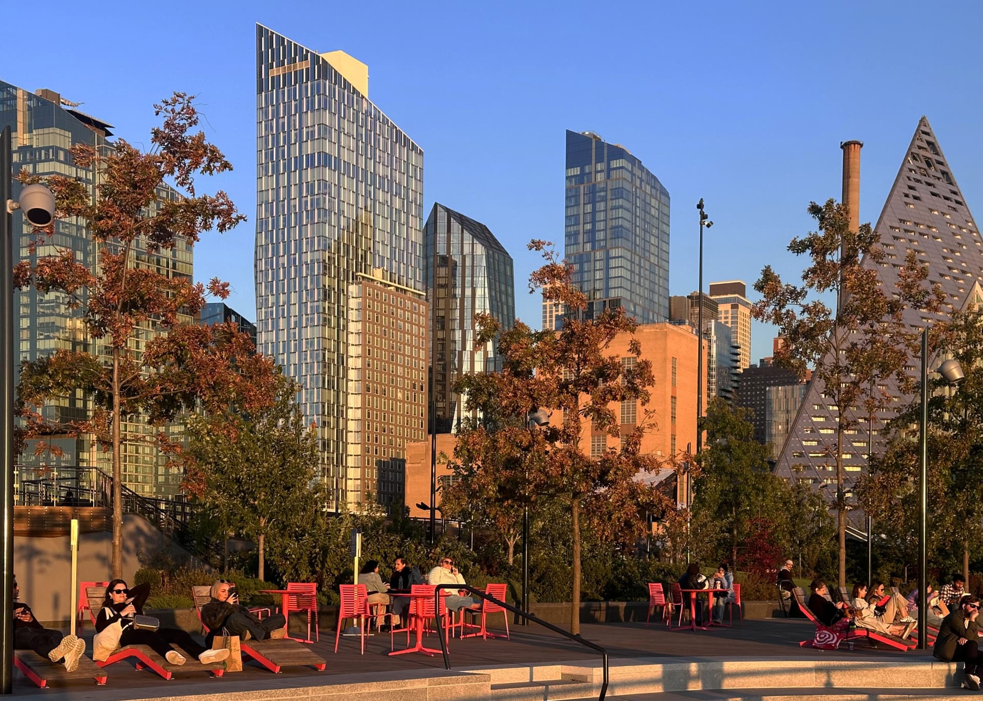 NYC Construction Boom! 19,000+ New Residential & Hotel Units Filed in Q3 2024