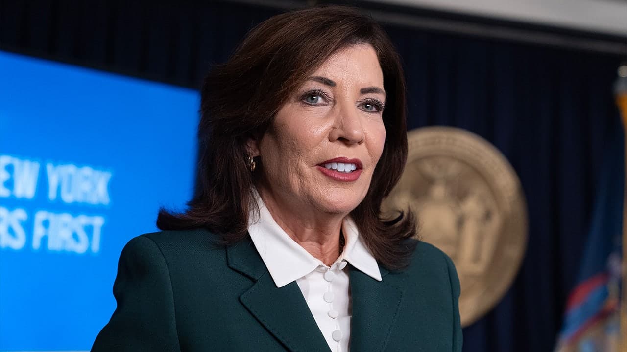 NY Gov. Hochul's 2026 Re-election Bid Faces Major Headwinds: New Poll Reveals!