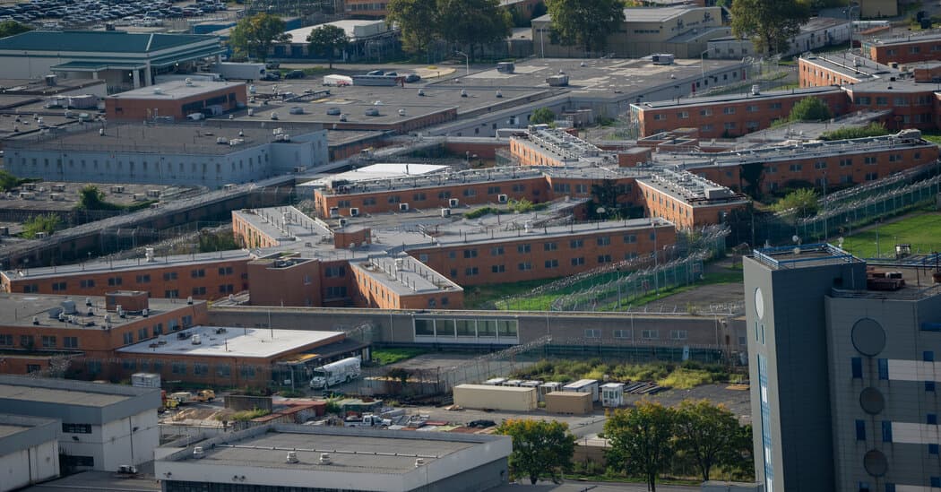 NYC Jail Official Violated Sanctuary Laws, Aiding DHS in Immigrant Arrests